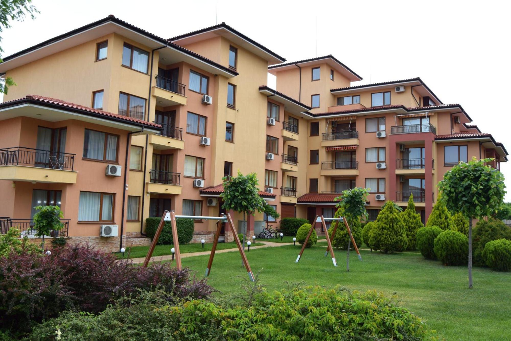 Bright Studio With Parking & Pool Sveti Vlas Exterior foto